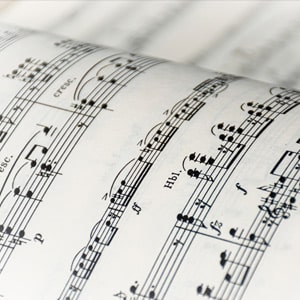 Transcripción de partituras en Estudio de música creativa